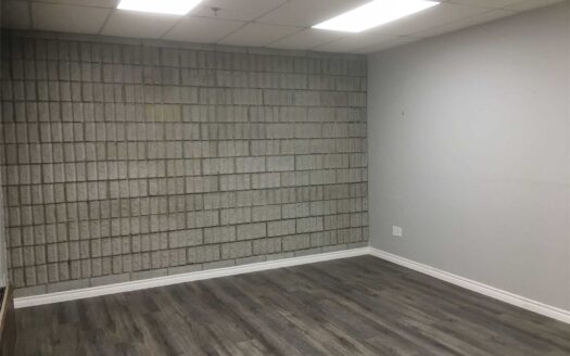 1585 Britannia Rd E, Unit F11