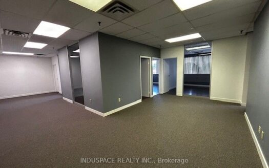 505 Queensway Street East Suite 218