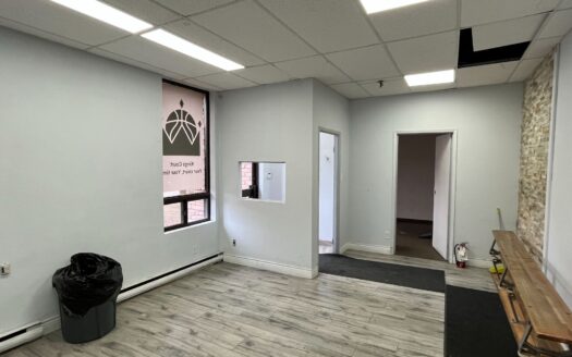 1545 Britannia Rd E Unit 13-14