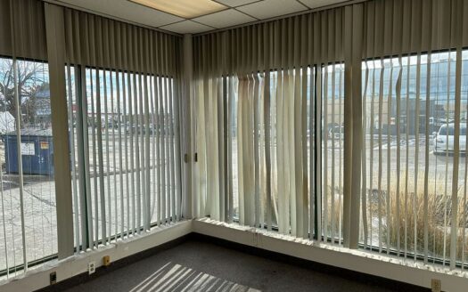 2400 Lucknow Dr # 33 Mississauga