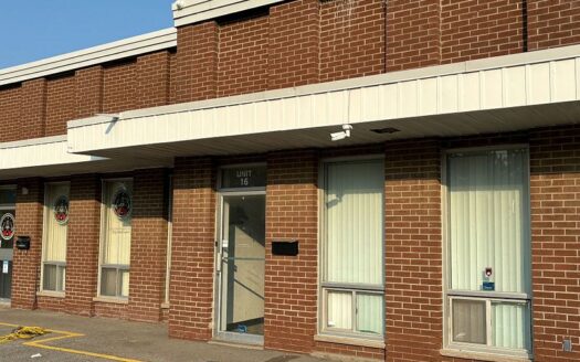 2480 Cawthra Rd #15/16, Mississauga