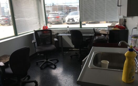 2400 Lucknow Dr # 34-35, Mississauga