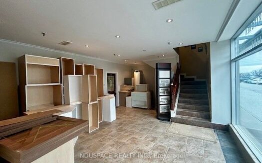 21 Signal Hill Ave # 8, Toronto