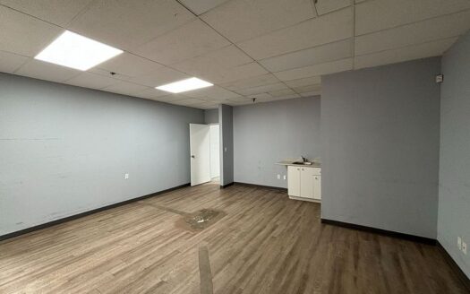 1585 Britannia Rd E # D9-10, Mississauga