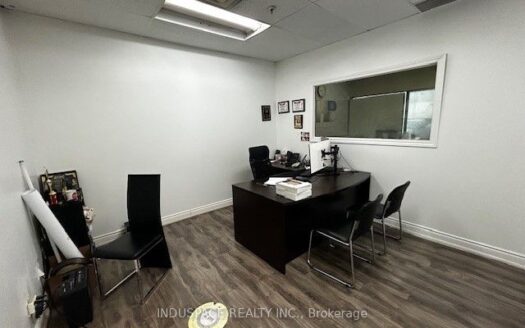 2410 Lucknow Dr # 27, Mississauga